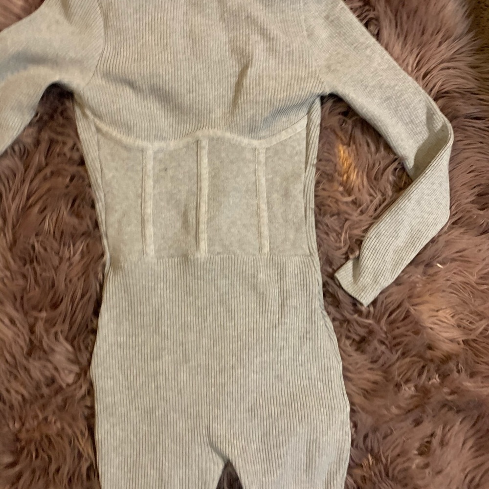 Light Grey Snap Back Jumpsuit Bundle - image 5